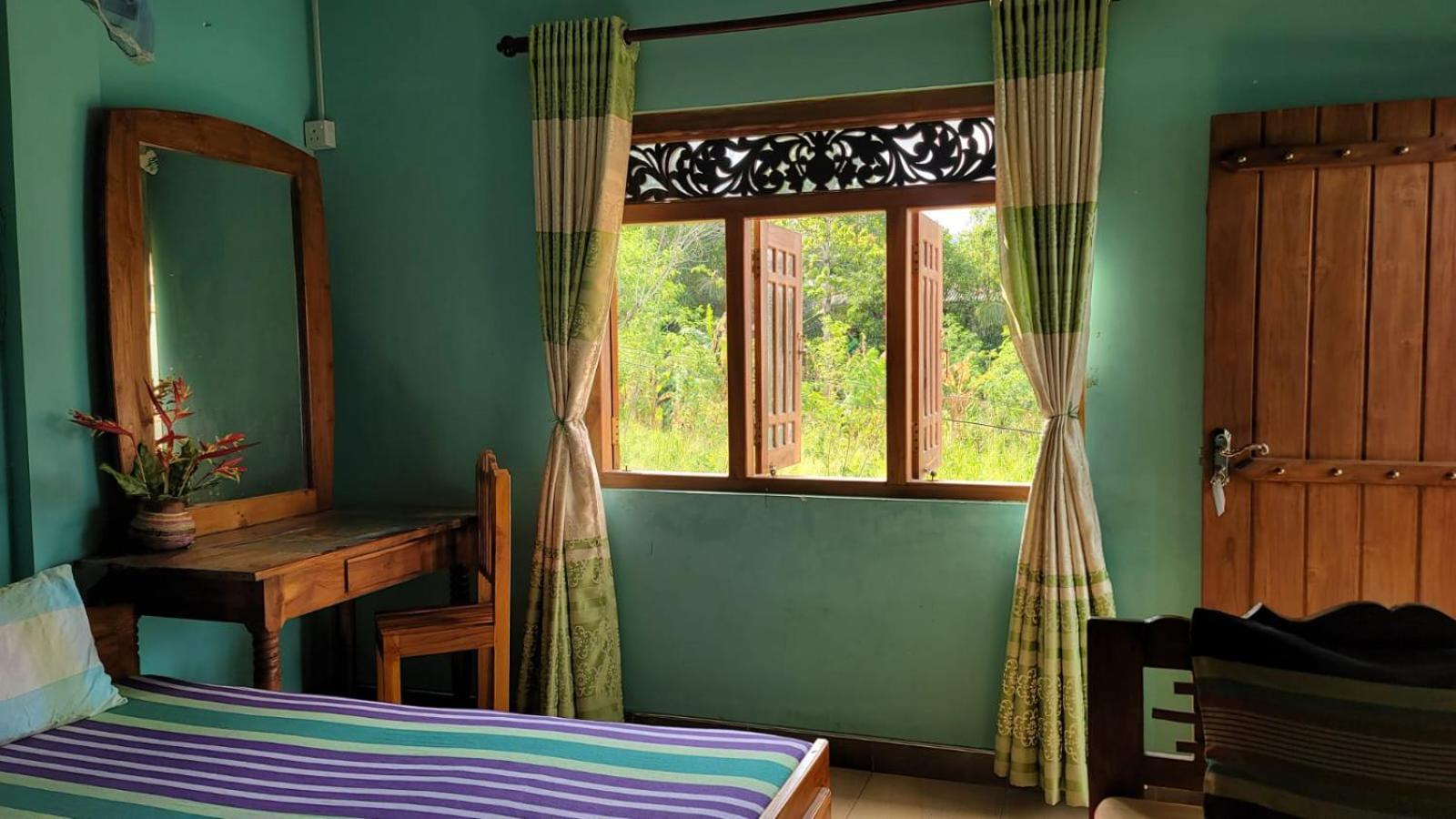 Thomasha Homestay Wellawaya Exterior photo